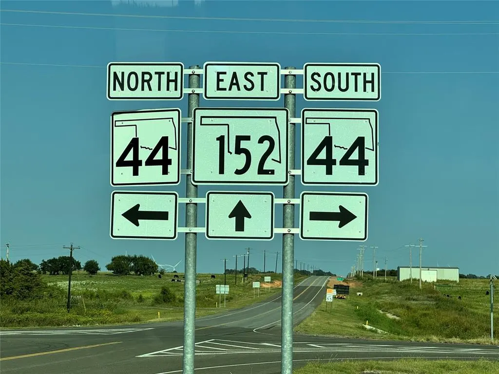 Photo 18 — 21776 152 Highway, Cordell, OK 73632