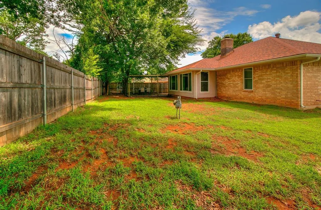 Photo 47 — 100 Three Oaks Drive, Midwest City, OK 73130