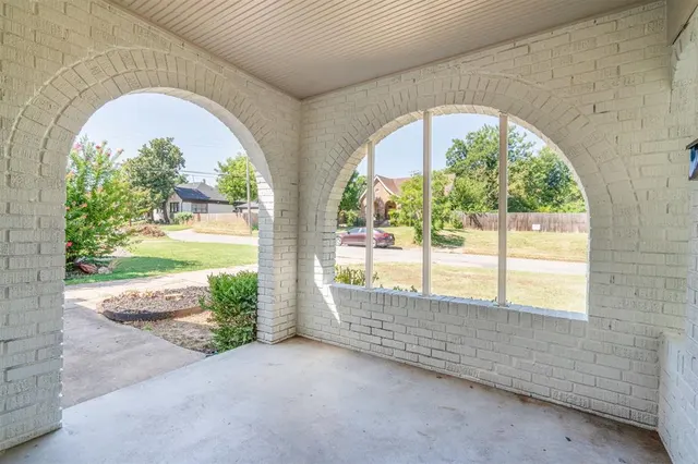 Photo 6 — 2316 N Barnes Avenue, Oklahoma City, OK 73107