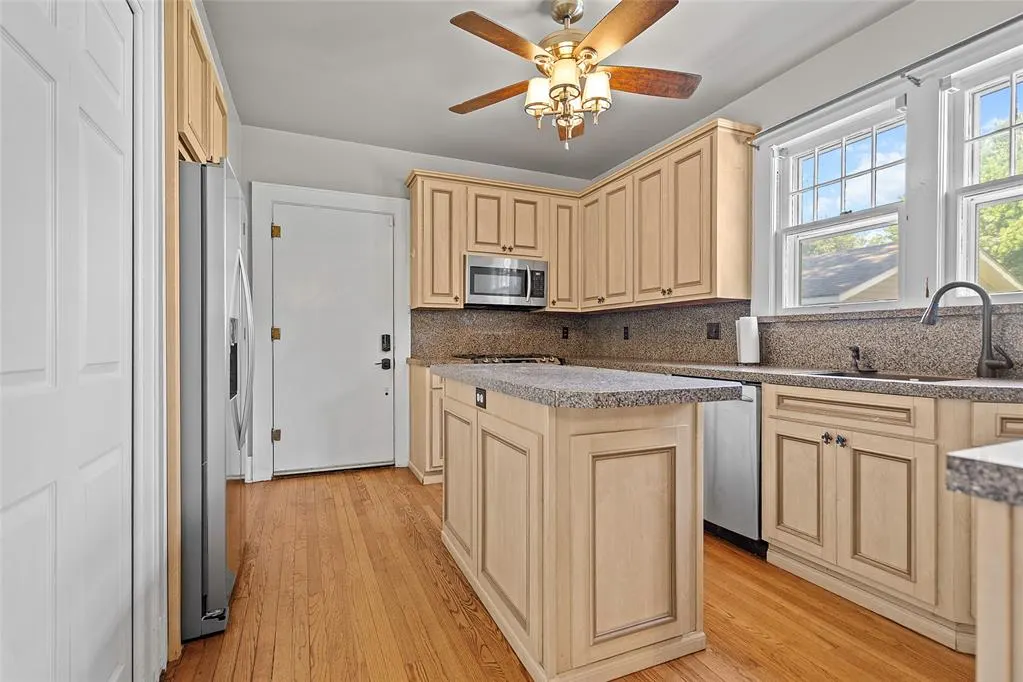Photo 12 — 813 N Willow Street, Pauls Valley, OK 73075