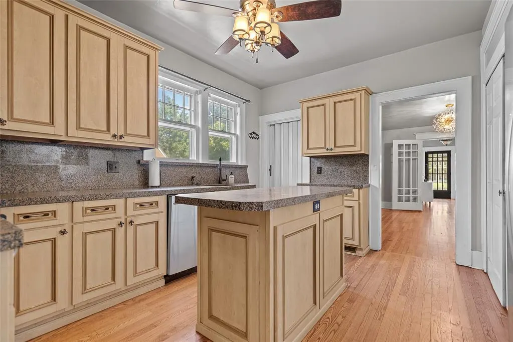Photo 13 — 813 N Willow Street, Pauls Valley, OK 73075