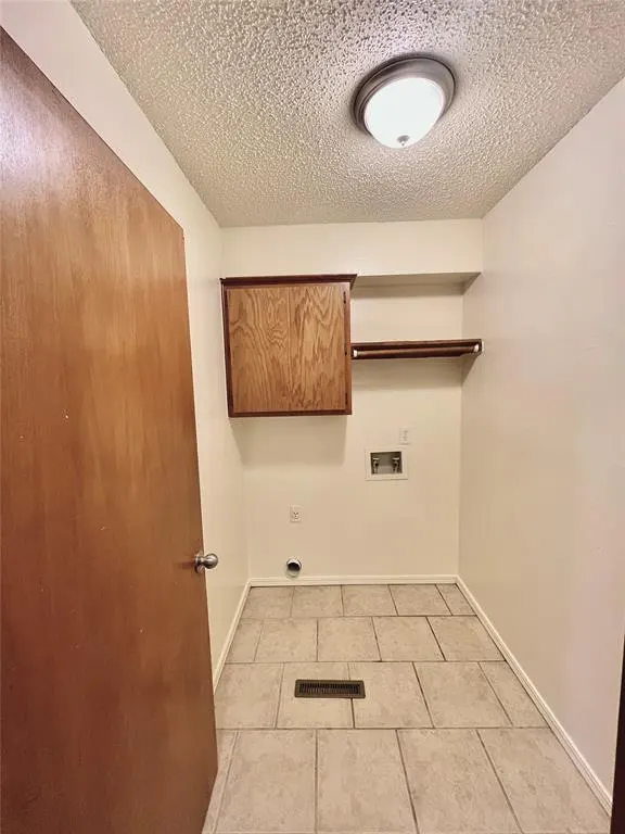 Photo 10 — 233 Chalmette Drive C, Norman, OK 73071