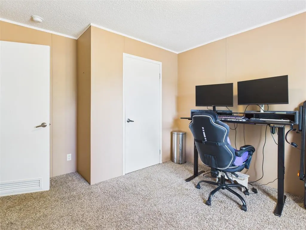 Photo 13 — 1302 SE 144th Avenue, Norman, OK 73026