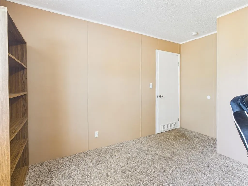 Photo 14 — 1302 SE 144th Avenue, Norman, OK 73026
