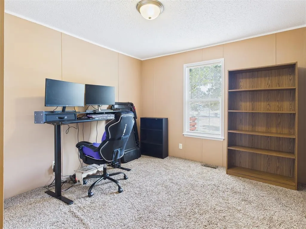 Photo 15 — 1302 SE 144th Avenue, Norman, OK 73026