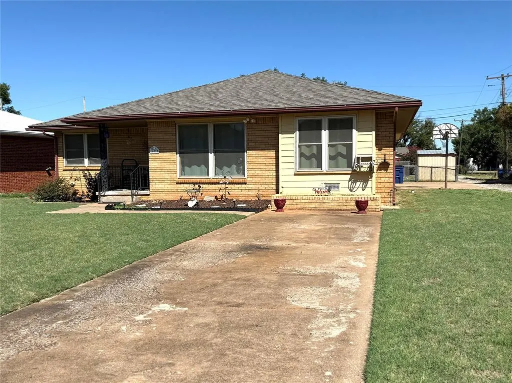 Photo 3 — 602 W OKLAHOMA Avenue, Kingfisher, OK 73750