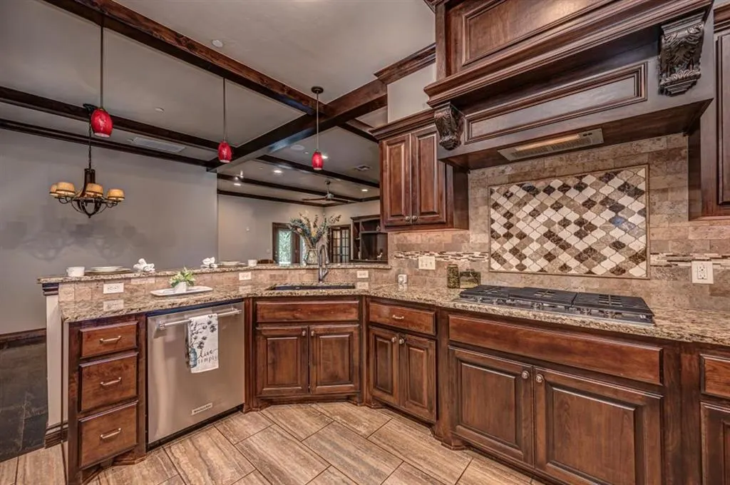 Photo 12 — 12813 Jasmine Lane, Oklahoma City, OK 73142