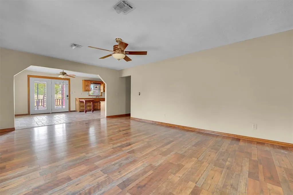 Photo 9 — 1816 S Highway 66, Sayre, OK 73662