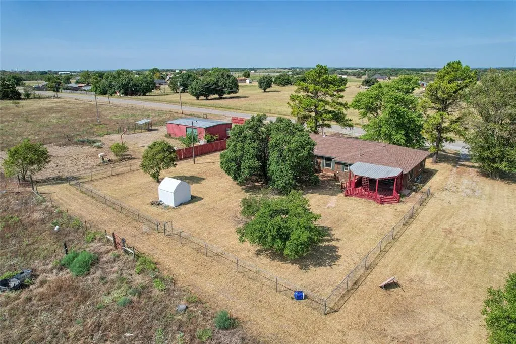 Photo 47 — 1816 S Highway 66, Sayre, OK 73662