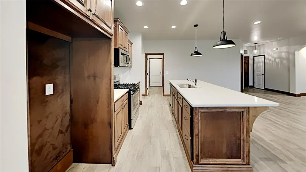 Photo 8 — 7025 Hidden Trail Lane, Warr Acres, OK 73132