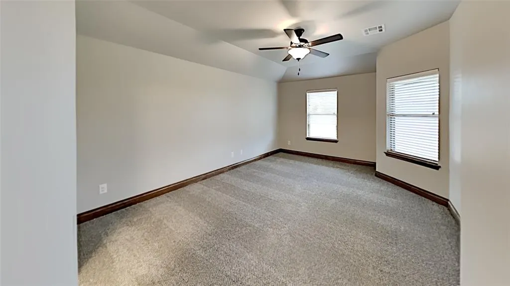 Photo 11 — 7025 Hidden Trail Lane, Warr Acres, OK 73132