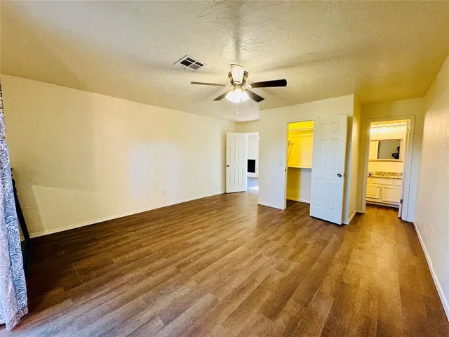 Photo 3 — 8727 Saint George Way, Midwest City, OK 73110