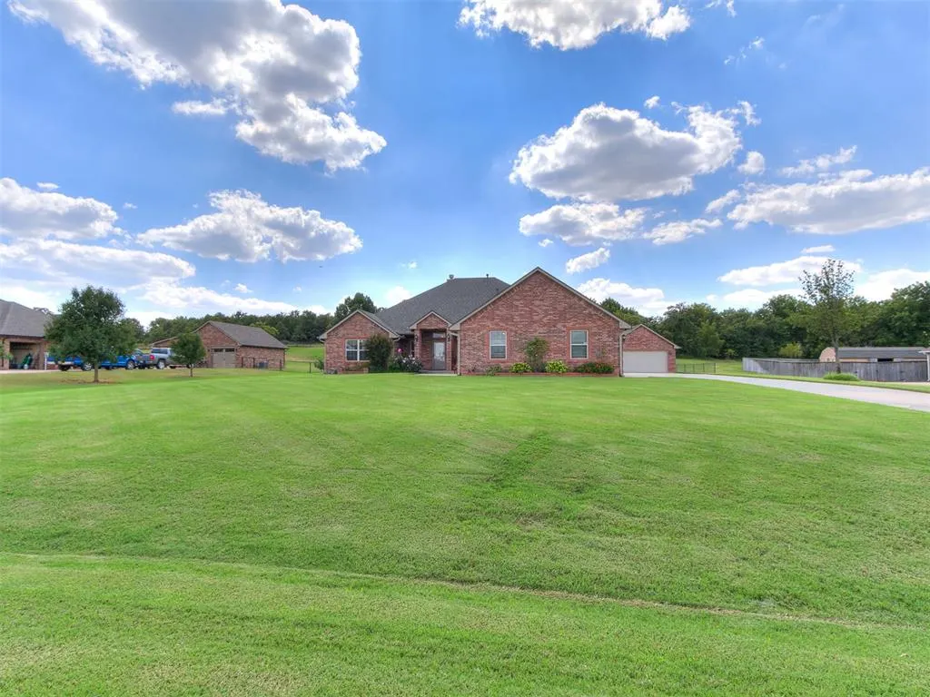 Photo 5 — 7625 Jesse Trail, Oklahoma City, OK 73150