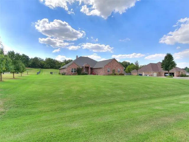 Photo 3 — 7625 Jesse Trail, Oklahoma City, OK 73150