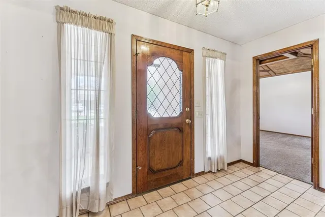 Photo 4 — 1324 Hill Cross Court, Oklahoma City, OK 73159