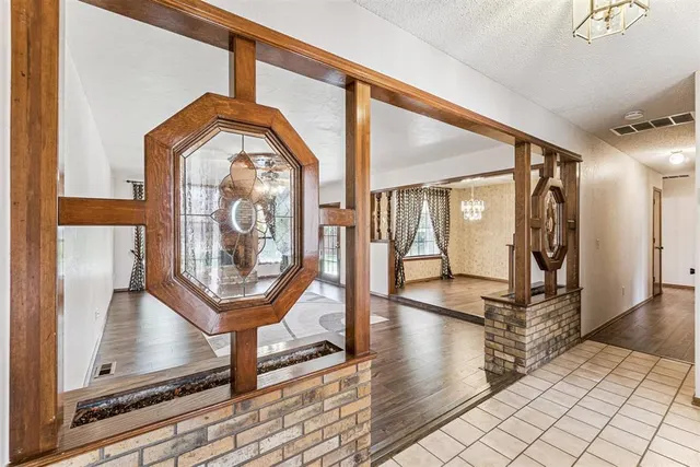 Photo 5 — 1324 Hill Cross Court, Oklahoma City, OK 73159