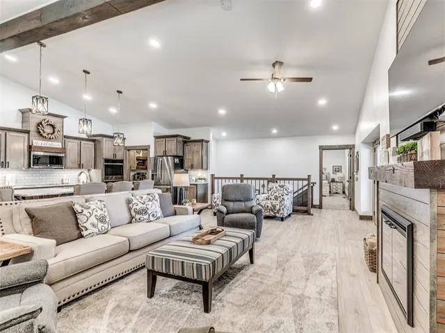Photo 8 — 11401 Valkyrie Street, Norman, OK 73026
