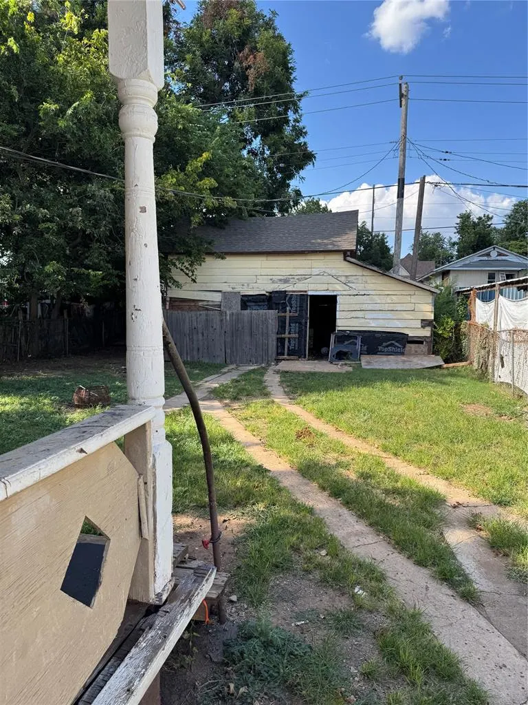 Photo 22 — 1825 NW 7th Street, Oklahoma City, OK 73106