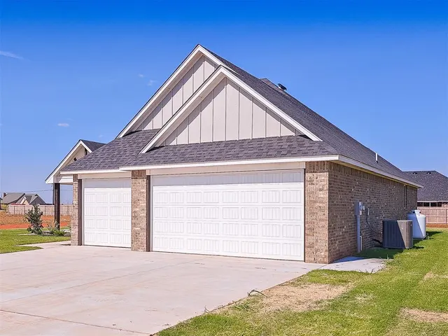 Front exterior — 25166 Ethan Street, Cashion, OK 73016
