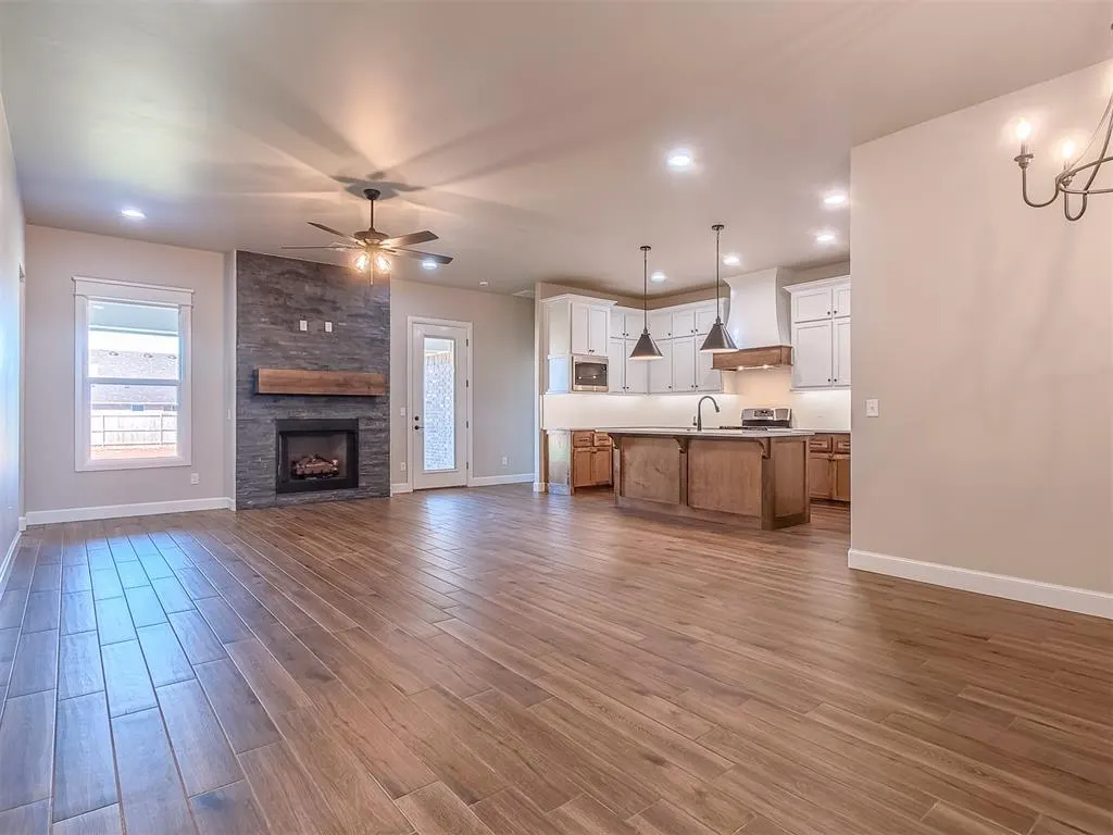 Photo 6 — 25166 Ethan Street, Cashion, OK 73016