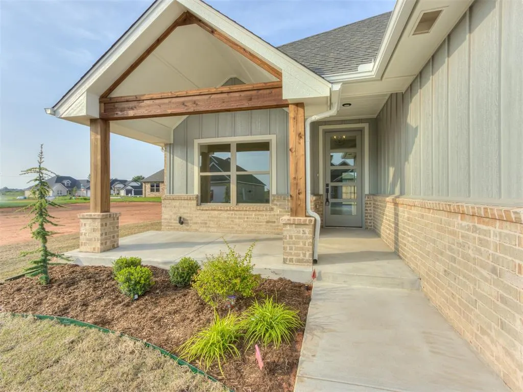 Photo 3 — 10408 SW 49th Street, Mustang, OK 73064