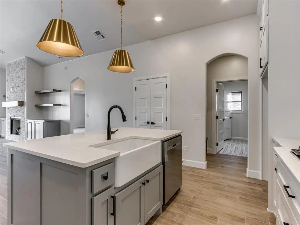 Photo 13 — 10408 SW 49th Street, Mustang, OK 73064