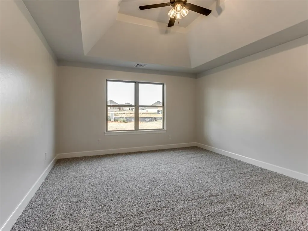Photo 15 — 10408 SW 49th Street, Mustang, OK 73064