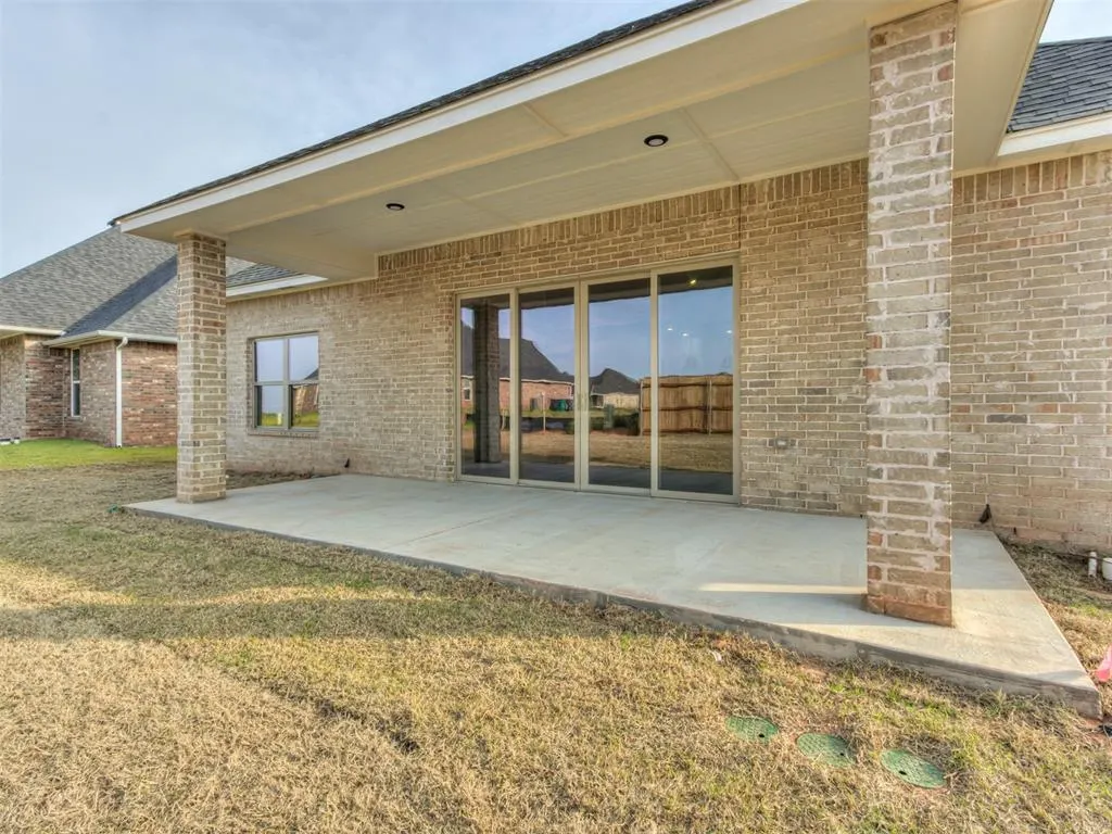 Photo 33 — 10408 SW 49th Street, Mustang, OK 73064