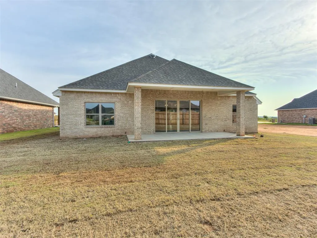 Photo 32 — 10408 SW 49th Street, Mustang, OK 73064