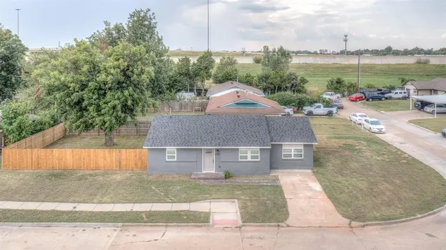 Photo 4 — 4709 S By Pass Terrace, Oklahoma City, OK 73119
