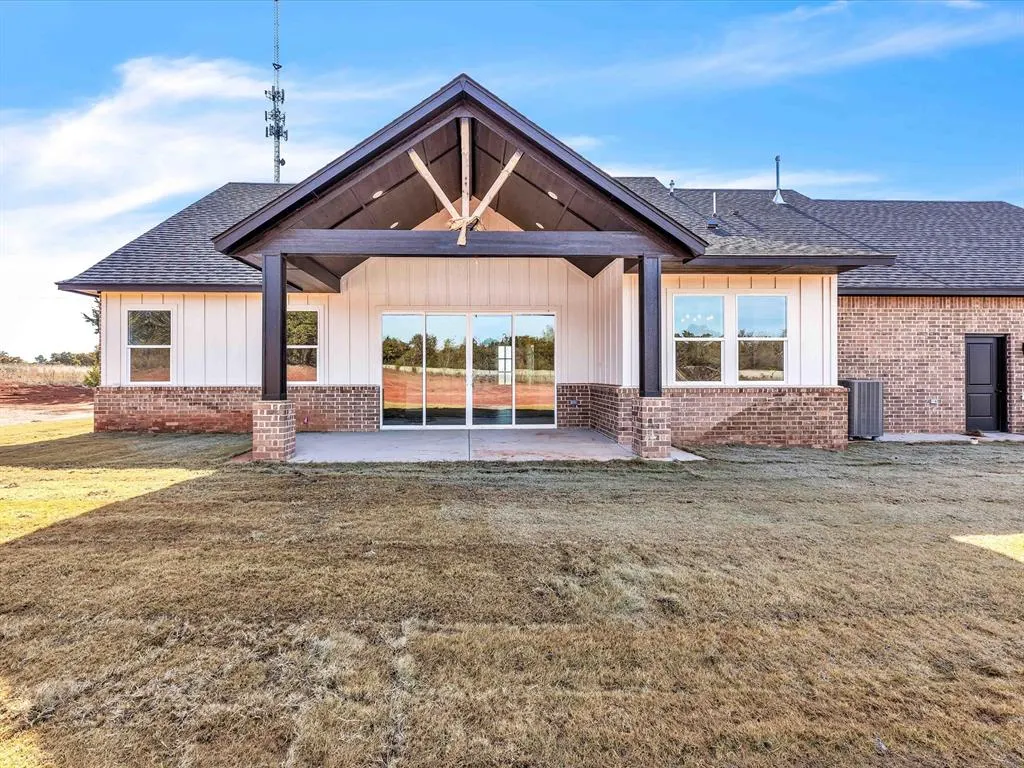 Photo 32 — 2406 County Road 1230, Blanchard, OK 73010