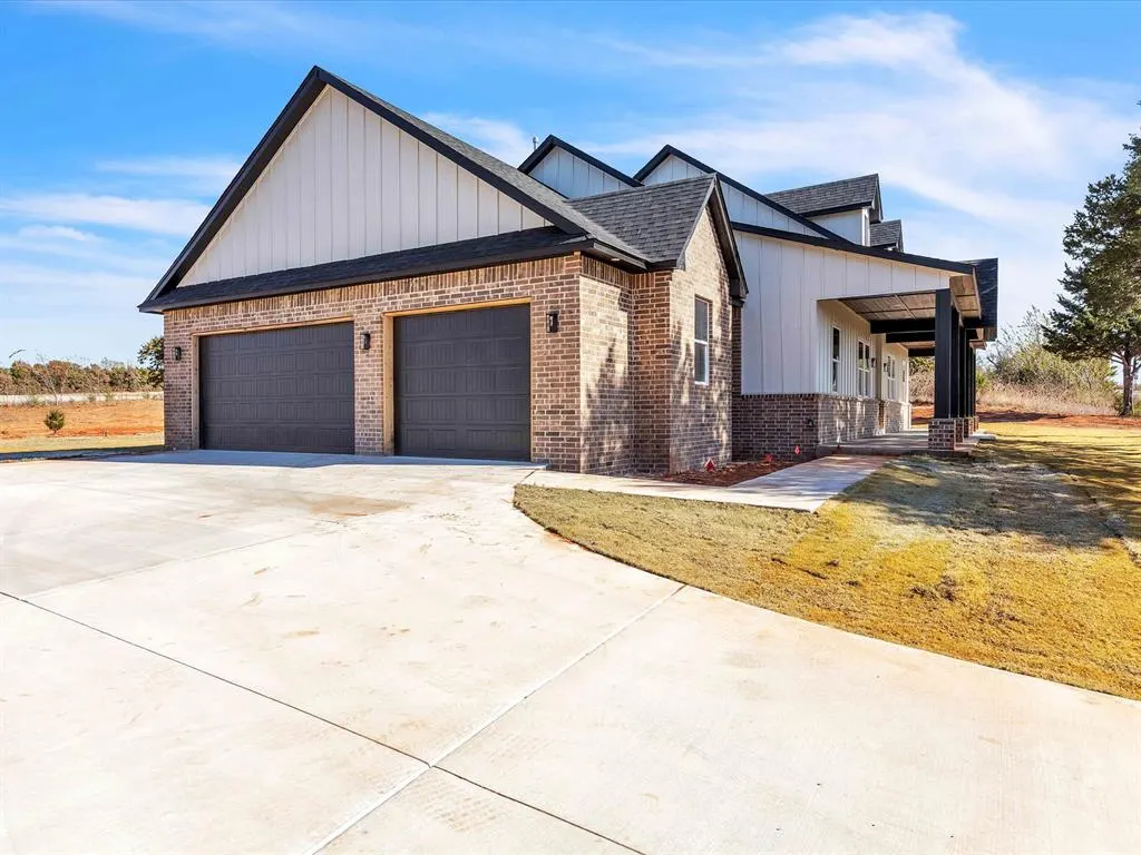 Photo 34 — 2406 County Road 1230, Blanchard, OK 73010