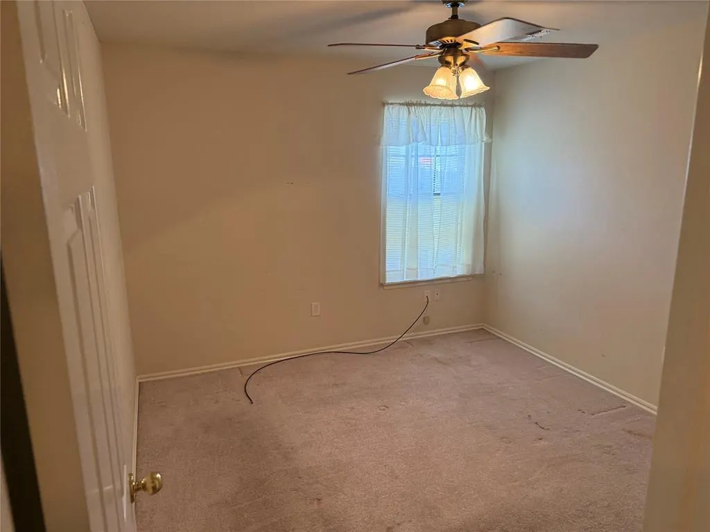 Photo 8 — 1628 SE HILLCREST Avenue, Lawton, OK 73501