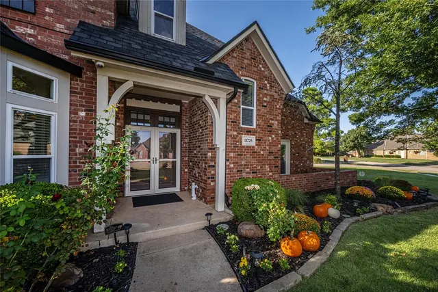 Photo 4 — 12725 Cobblestone Parkway, Oklahoma City, OK 73142