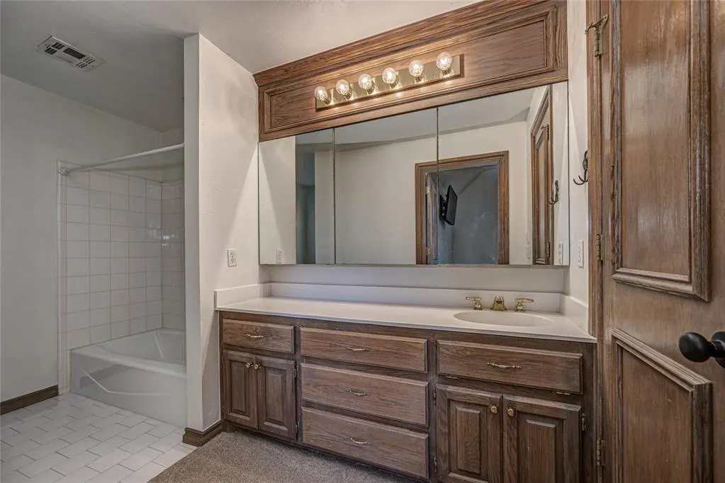 Photo 36 — 12725 Cobblestone Parkway, Oklahoma City, OK 73142