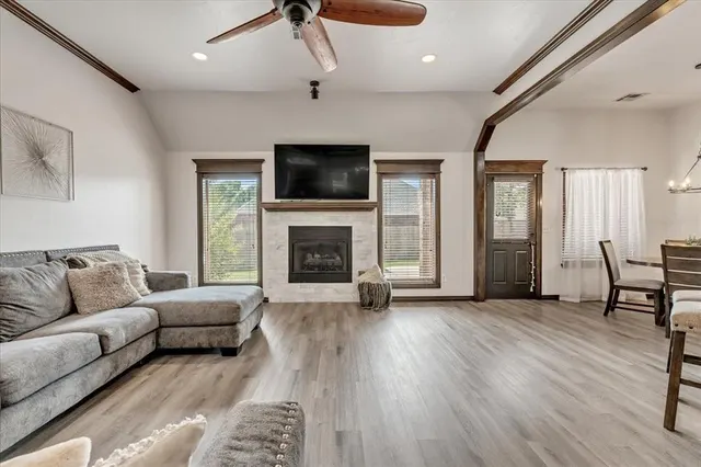 Photo 7 — 11913 Gwendolyn Lane, Oklahoma City, OK 73131