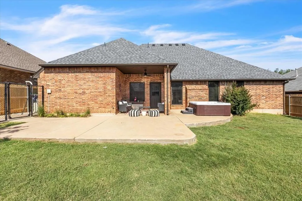 Photo 36 — 11913 Gwendolyn Lane, Oklahoma City, OK 73131