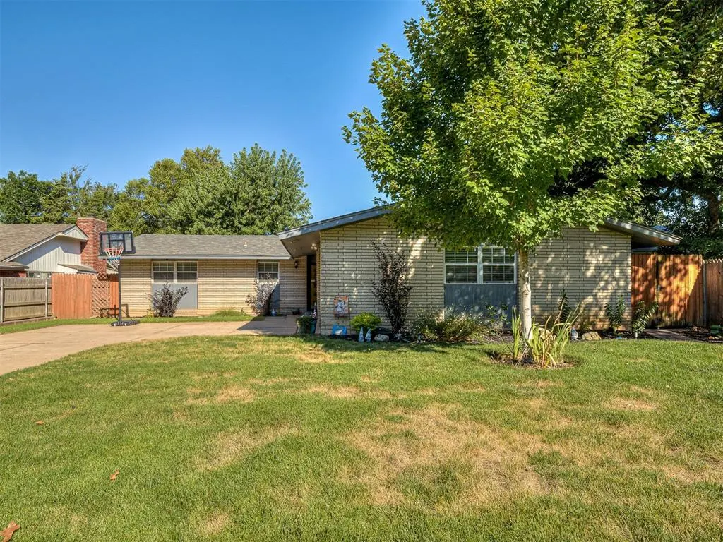 Front exterior — 2141 Graham Avenue, Oklahoma City, OK 73127
