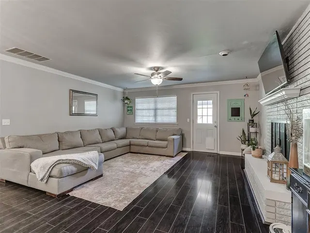 Photo 5 — 2141 Graham Avenue, Oklahoma City, OK 73127