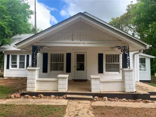 Sold home at 303 W Conklin Avenue