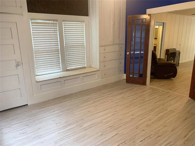Photo 5 — 303 W Conklin Avenue, Sparks, OK 74869