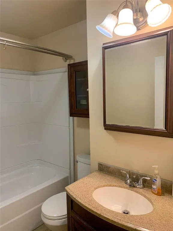 Photo 19 — 303 W Conklin Avenue, Sparks, OK 74869