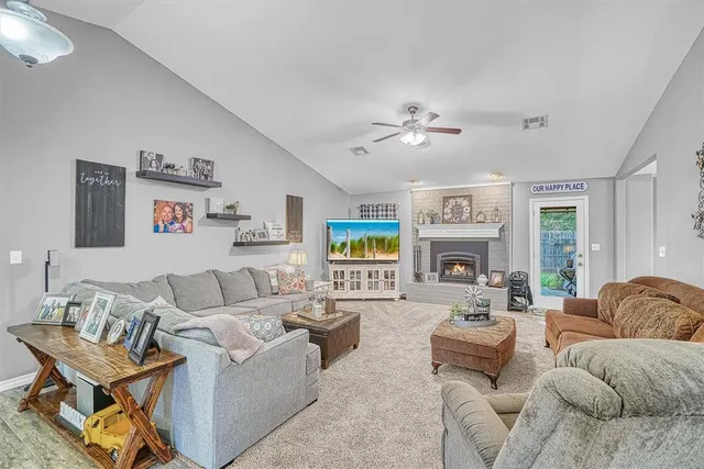 Photo 8 — 809 Jamestown Drive, Altus, OK 73521