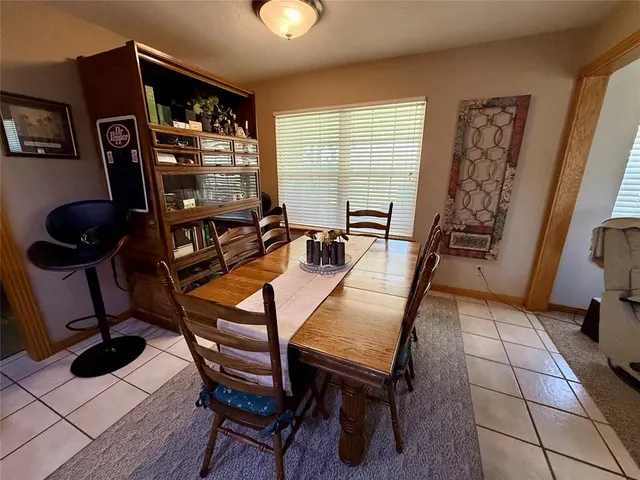 Photo 8 — 2211 Berry, Weatherford, OK 73096