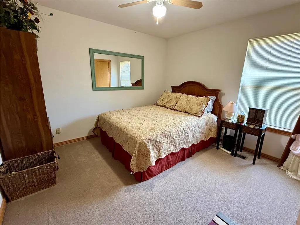 Photo 10 — 2211 Berry, Weatherford, OK 73096