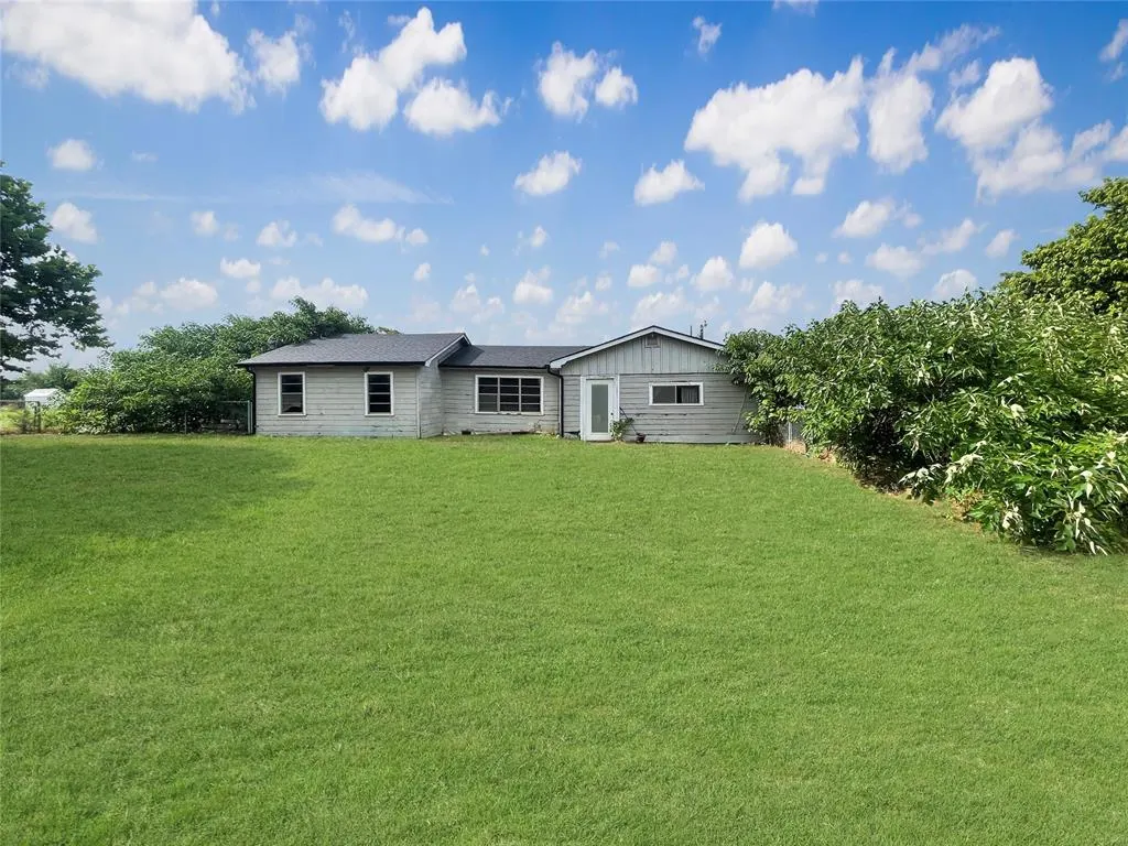 Front exterior — 16763 Mesquite Road, Lindsay, OK 73052
