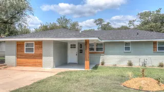 Sold home at 9621 NE 11th Street