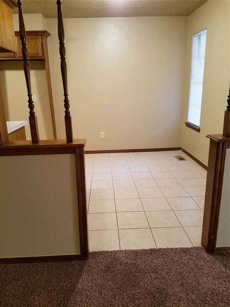 Photo 6 — 10313 Elk Canyon Road, Oklahoma City, OK 73162