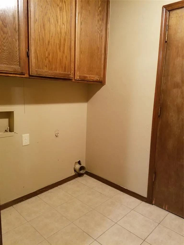 Photo 8 — 10313 Elk Canyon Road, Oklahoma City, OK 73162