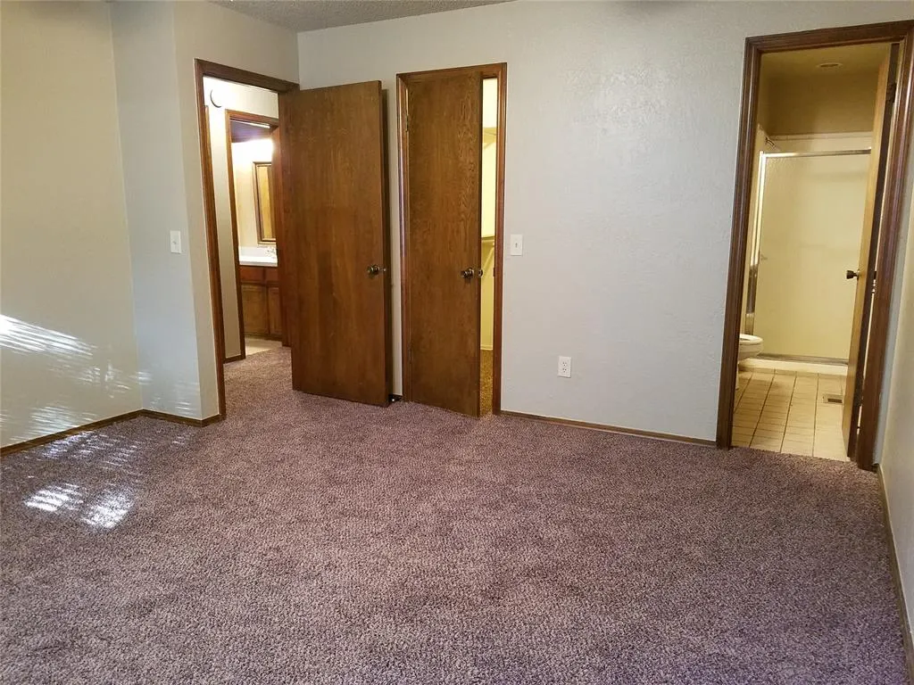Photo 16 — 10313 Elk Canyon Road, Oklahoma City, OK 73162